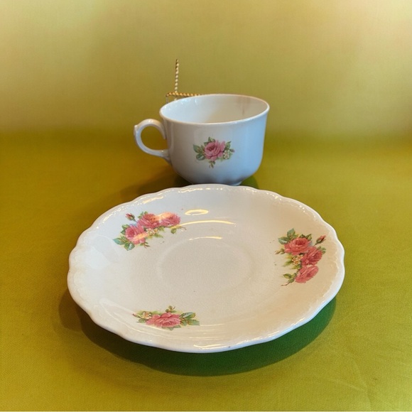 Antique Homer Laughlin Hudson teacup and saucer. - Picture 8 of 8